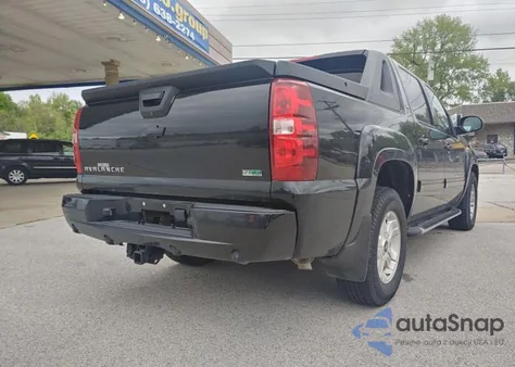 2010 Chevrolet Avalanche Lt z USA, uszkodzony, nr VIN 3GNVKFE03AG269187